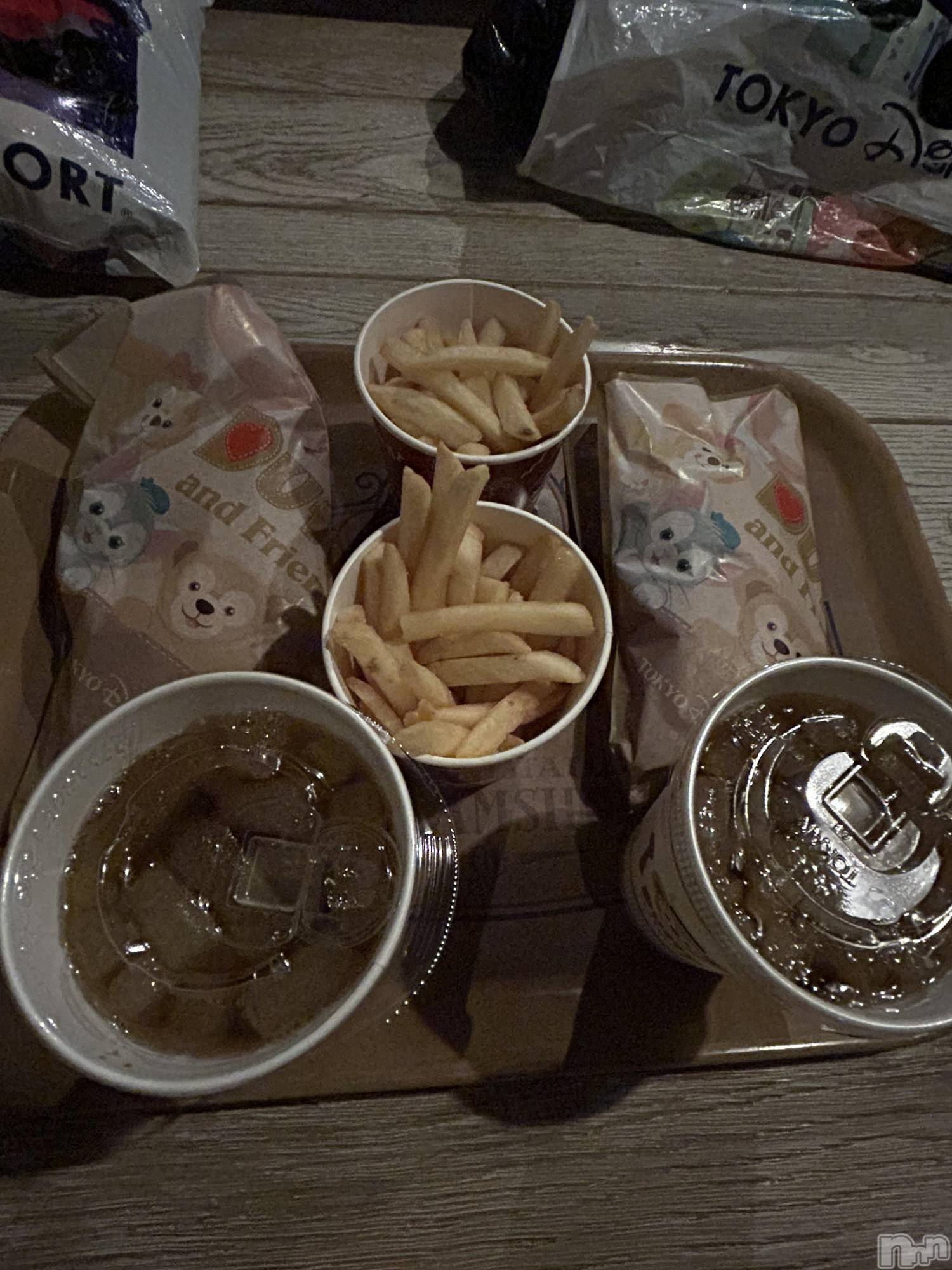 ��Ʋ����Х��顦�����Lounge Veranda(�饦�󥸥٥���) ��2026ǯ1��7���̥�֥����֤��ޤ��� �ǥ����ˡ��Τ���😙💘��