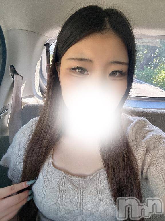 新潟デリヘル奥様特急 新潟店(オクサマトッキュウニイガタテン) りん(20)の9月28日写メブログ「出勤🥰」