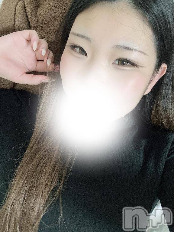 新潟デリヘル奥様特急 新潟店(オクサマトッキュウニイガタテン) りん(20)の10月19日写メブログ「出勤してます！」