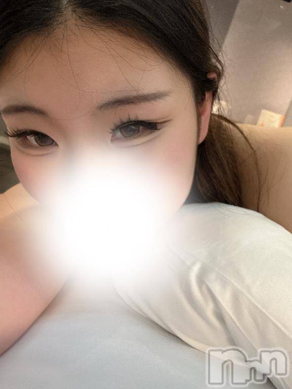 新潟デリヘル奥様特急 新潟店(オクサマトッキュウニイガタテン) りん(20)の10月24日写メブログ「🌃💤」