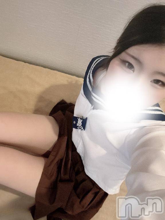 新潟デリヘル奥様特急 新潟店(オクサマトッキュウニイガタテン) りん(20)の11月2日写メブログ「😴」