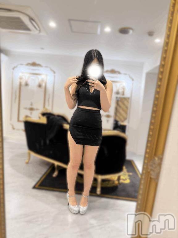新潟デリヘル奥様特急 新潟店(オクサマトッキュウニイガタテン)りん(20)の2026年4月24日写メブログ「出勤してます🥰」