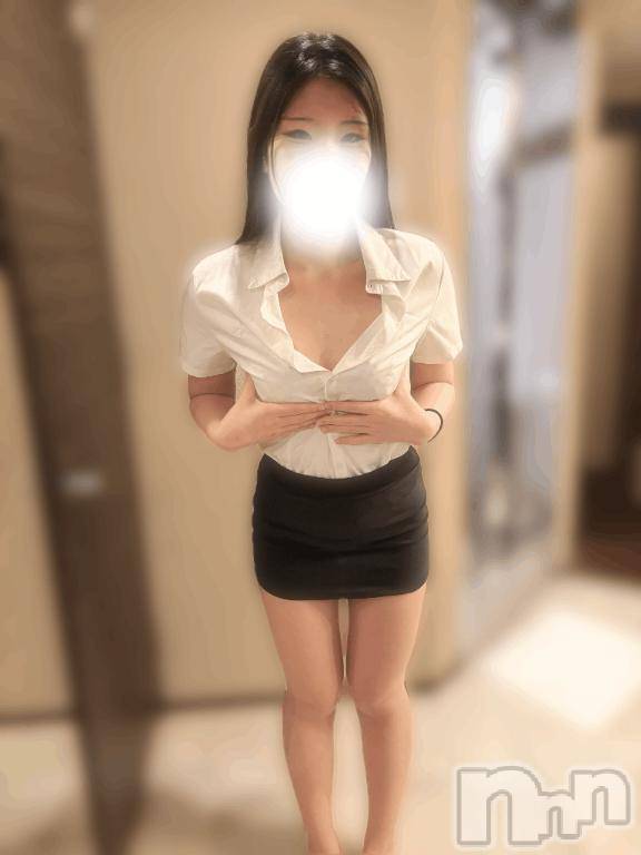 新潟デリヘル奥様特急 新潟店(オクサマトッキュウニイガタテン)りん(20)の2026年6月25日写メブログ「出勤してます🥰」