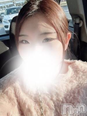 新潟デリヘル 奥様特急 新潟店(オクサマトッキュウニイガタテン) りん(20)の11月8日写メブログ「出勤してます！」