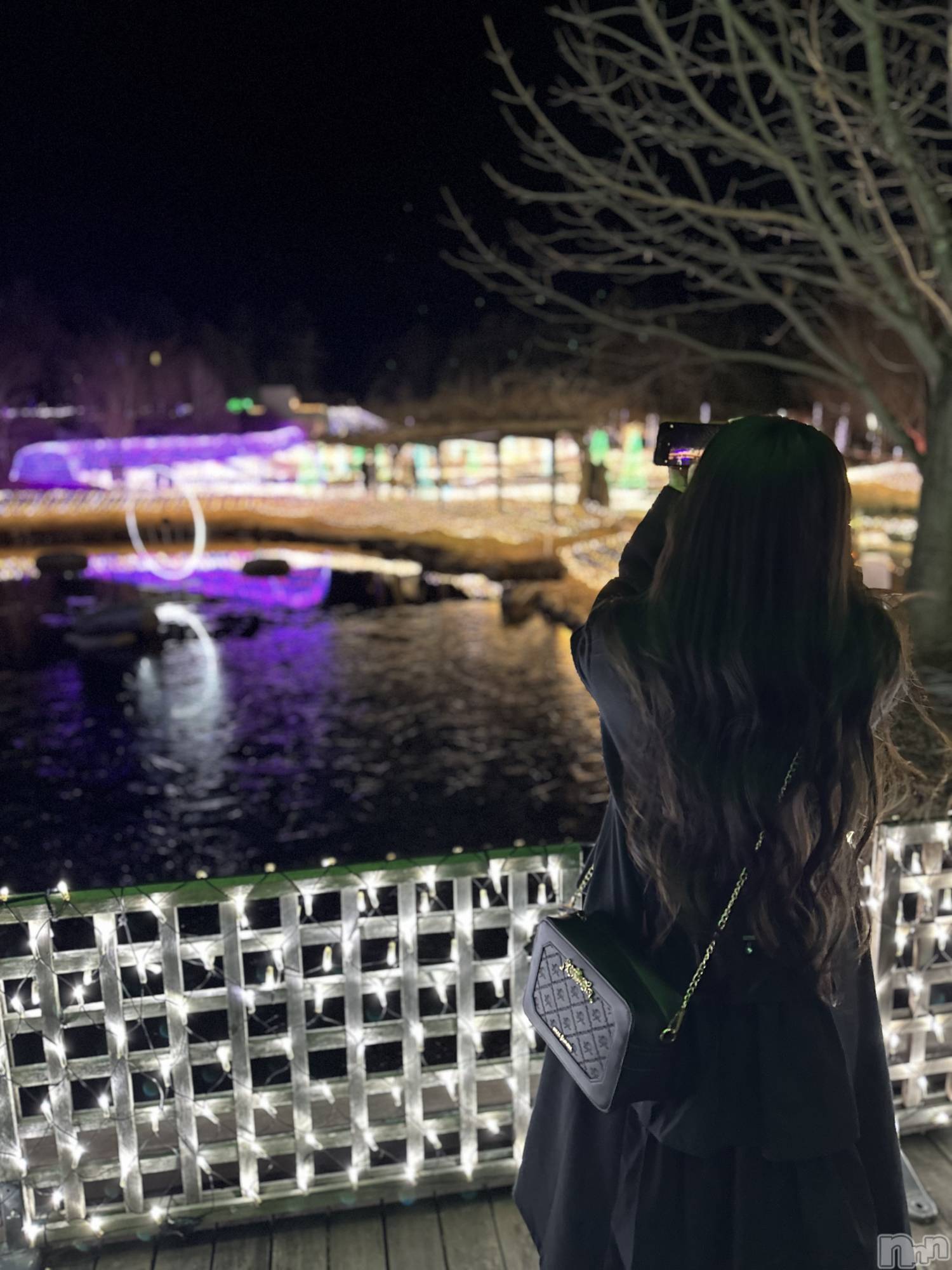 ��Į����Х��顦�����Lounge R Style(�饦�󥸥����륹������) ��2025ǯ12��19���̥�֥����ֽж����˥˥�˥����Ť���򤹤롣�����ޤ�������