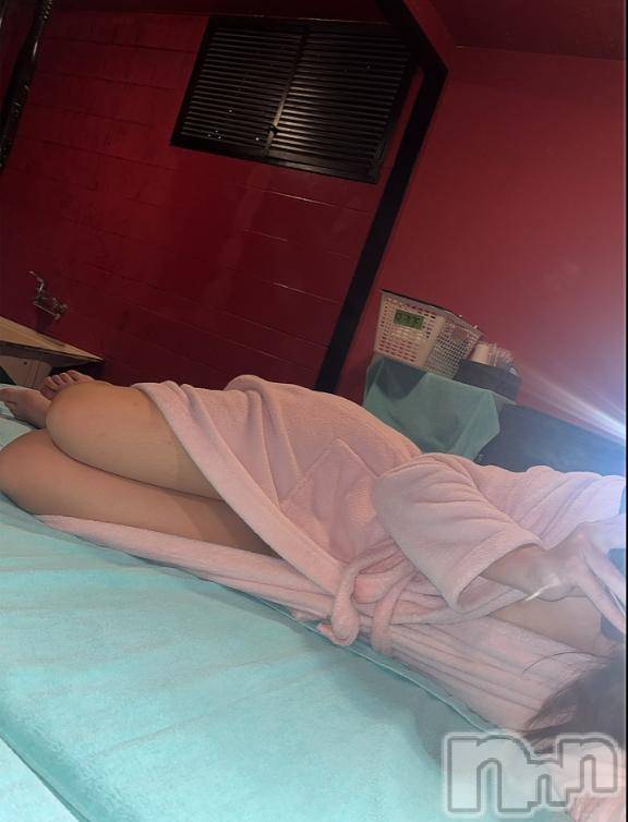 新潟ソープ新潟バニーコレクション(ニイガタバニーコレクション)オボロ(22)の2025年10月16日写メブログ「なめられたいかも、、🤭」