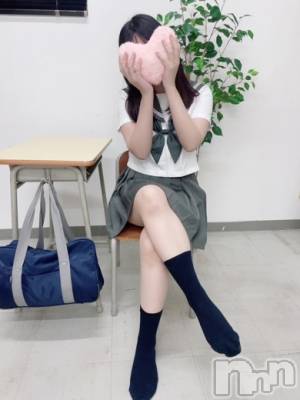 せりな(22) 身長158cm、スリーサイズB82(B).W57.H84。三条デリヘル 新潟デリヘル倶楽部　三条店(ニイガタデリヘルクラブ　サンジョウテン)在籍。