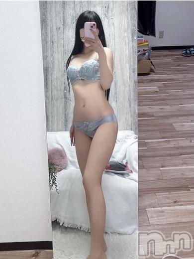 彩奈ゆのん