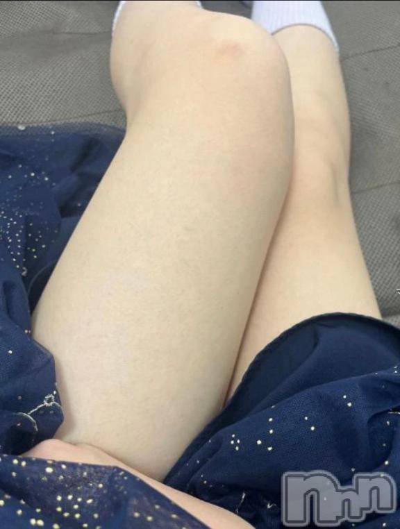 長岡デリヘル純・無垢(ジュンムク) ひなみ(19)の10月9日写メブログ「本日15時から出勤します♡」