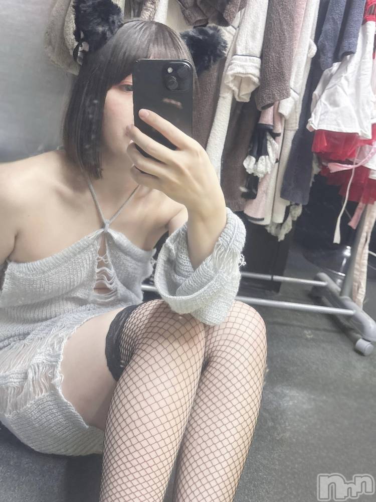 新潟おっパブSUPER ANGEL(スーパーエンジェル) 向日葵なつみの11月3日写メブログ「らっきーあげる！🌻」