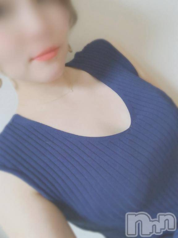 新潟デリヘル奥様特急 新潟店(オクサマトッキュウニイガタテン) かさね(32)の10月10日写メブログ「🌸出勤します🌸」