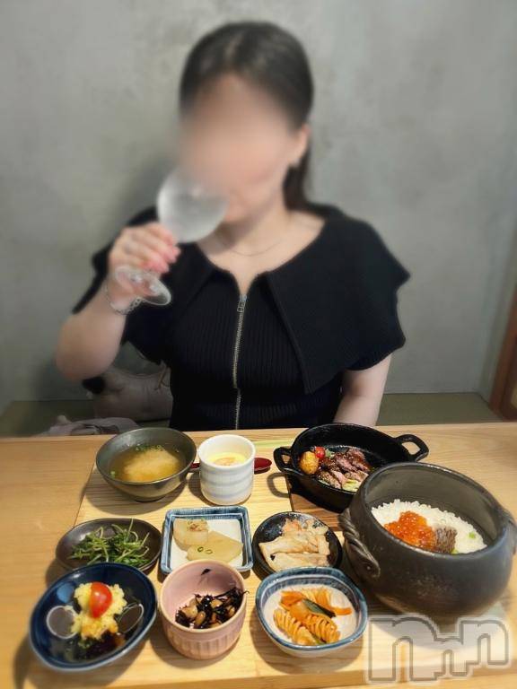 新潟デリヘル奥様特急 新潟店(オクサマトッキュウニイガタテン)かさね(32)の2025年10月5日写メブログ「かさねの休日💓」