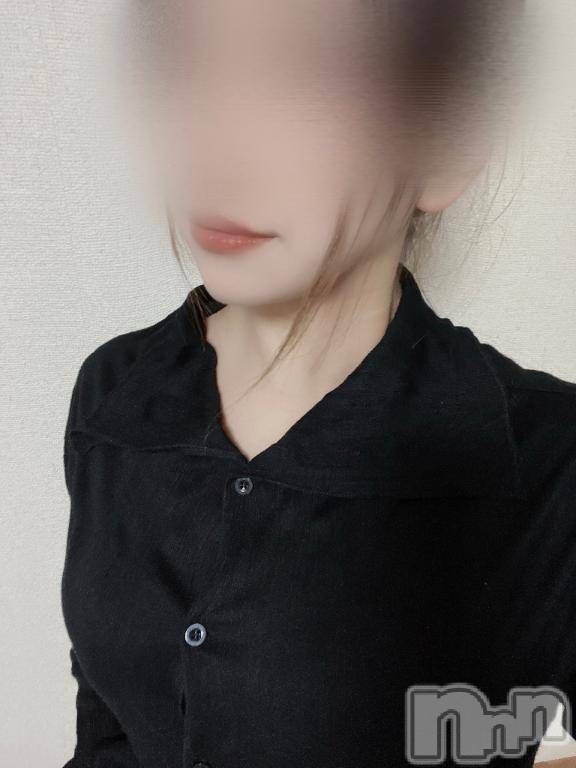 新潟デリヘルMelt(メルト)【新人】めばえ(22)の2025年11月21日写メブログ「本日も出勤してます🙌🏻」