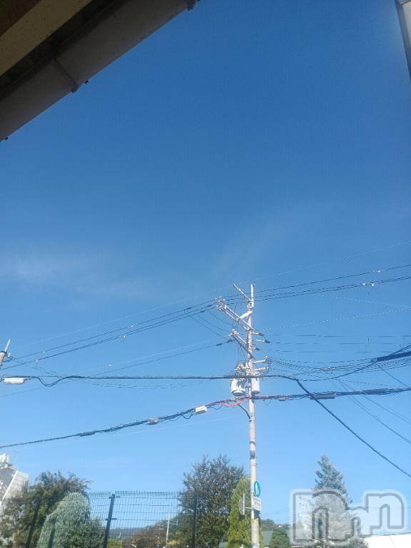 新潟デリヘル奥様特急 新潟店(オクサマトッキュウニイガタテン) はるか(24)の11月12日写メブログ「お疲れ様です🤗」