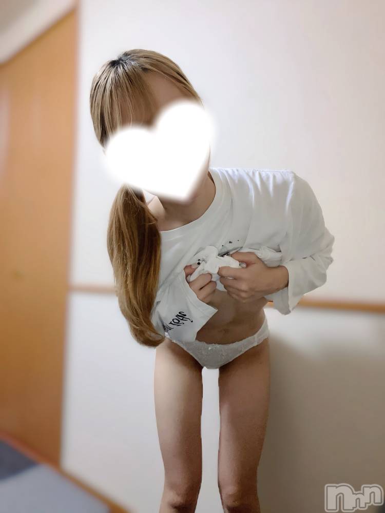 長岡デリヘルROOKIE(ルーキー) ゆな(19)の11月19日写メブログ「見に来たの...？🔞特別ね」