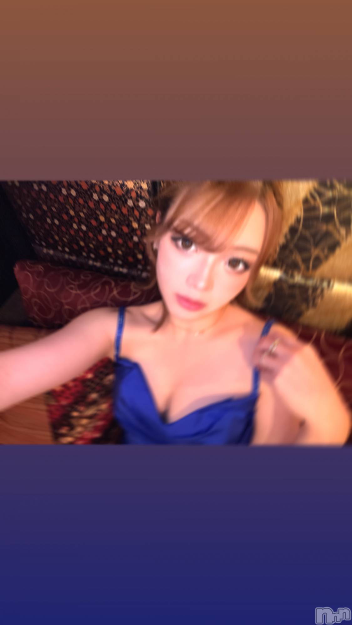 ƲХ顦THE LOUNGE (饦󥸥ե) 2025ǯ114̥֥💙💜💙💜