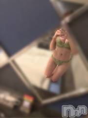 長岡デリヘルROOKIE(ルーキー) しずく☆プラチナ(24)の10月29日写メブログ「出勤中～🤝」