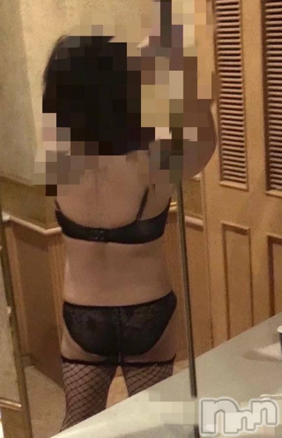 新潟デリヘル新潟市鳥屋野潟ちゃんこ(ニイガタシトヤノガタチャンコ) うみ(35)の12月31日写メブログ「２２時ご予約ご指名お兄様待っててね🩷」