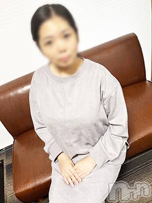 かなみ(38) 身長158cm、スリーサイズB88(E).W59.H95。新潟デリヘル 熟女の風俗 最終章(ジュクジョノフウゾクサイシュウショウ)在籍。