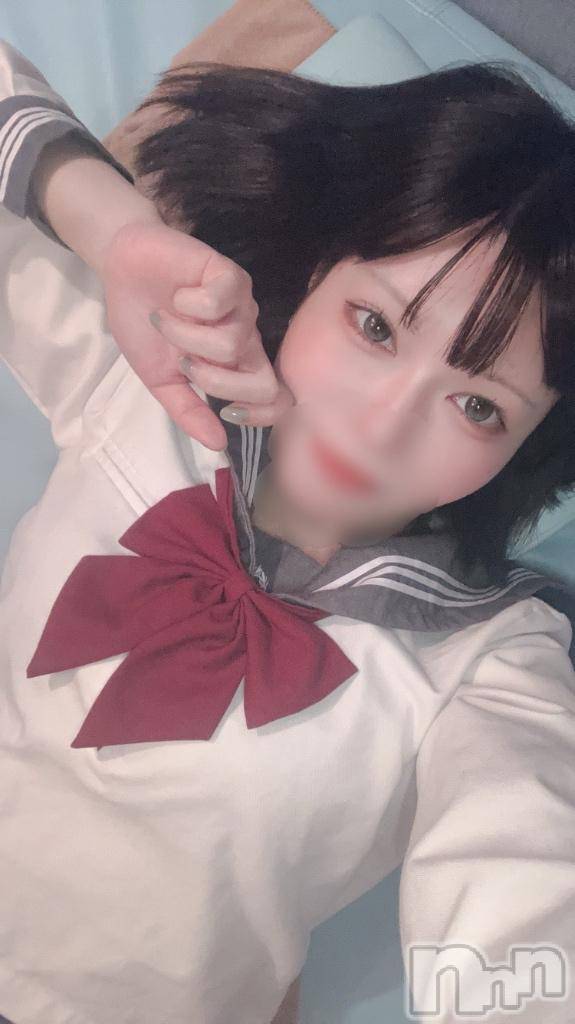 新潟デリヘル奥様特急 新潟店(オクサマトッキュウニイガタテン)りんご(22)の2025年10月26日写メブログ「今日は眠たい…_(:3 」∠)_🍎」