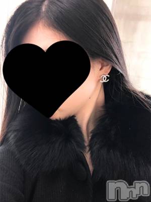 えみり・本日入店(25) 身長151cm、スリーサイズB86(C).W57.H85。新潟デリヘル 人妻不倫処　桃屋　新潟店(ヒトヅマフリンドコロモモヤ)在籍。