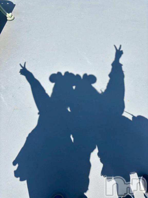 新潟デリヘル新潟デリヘル倶楽部(ニイガタデリヘルクラブ) りん(20)の10月20日写メブログ「雨だぁぁ🥺」