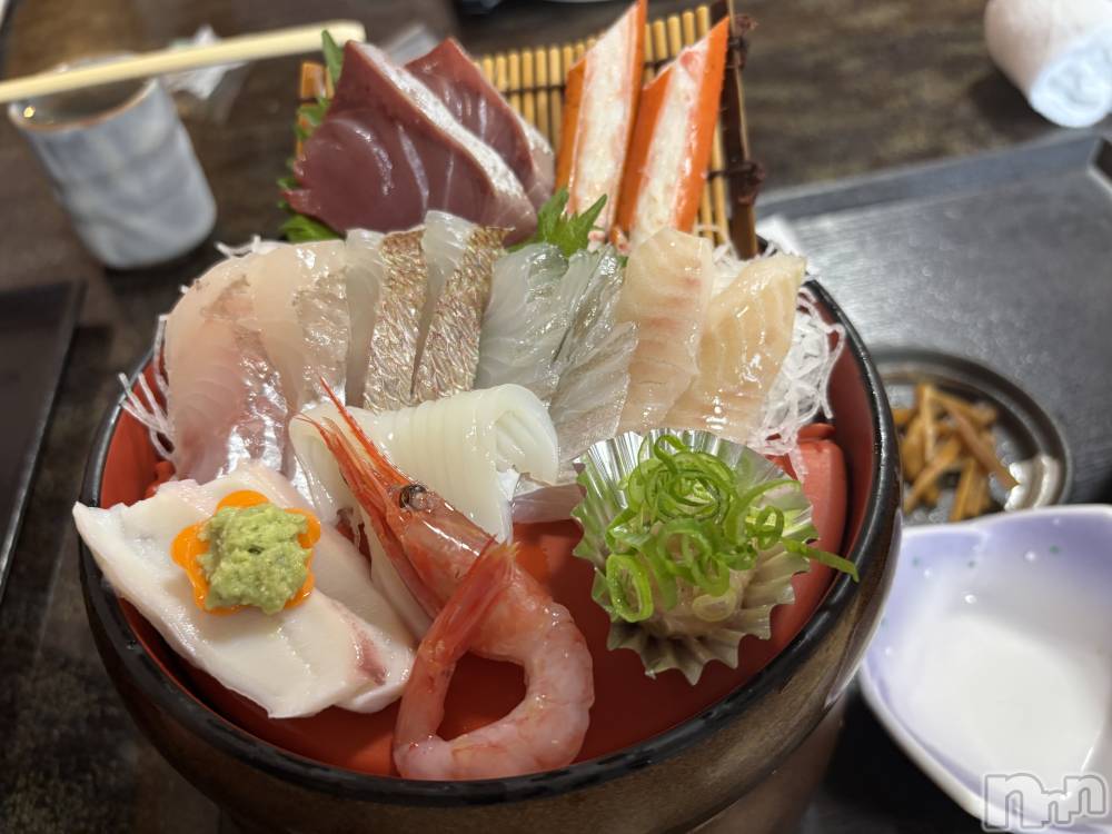 ��Ʋ����Х��顦�����Lounge Veranda(�饦�󥸥٥���) ���ޤ���4��11���̥�֥�����4��11�� 18��00ʬ�Υ֥�����