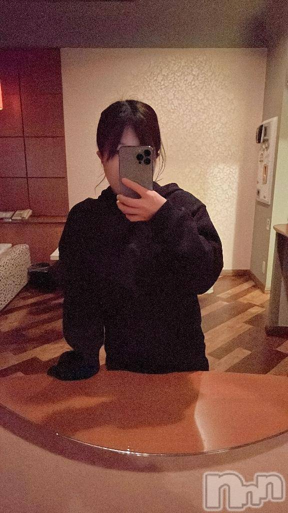 新潟デリヘル奥様特急 新潟店(オクサマトッキュウニイガタテン)りと(26)の2025年10月12日写メブログ「明日もりと過ごそ？🥺」