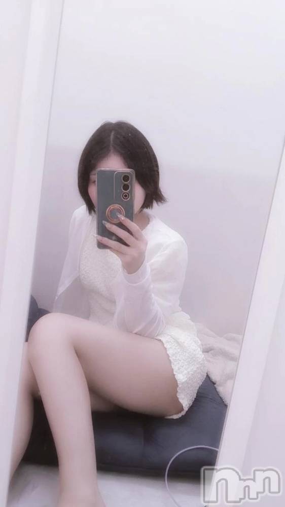 新潟デリヘル新潟デリヘル倶楽部(ニイガタデリヘルクラブ) あおい(18)の8月9日写メブログ「出勤しました🌼」