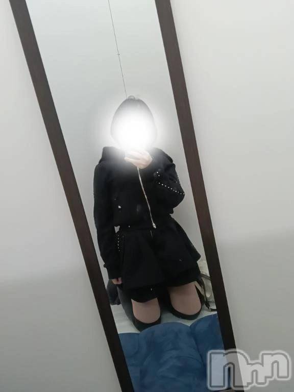 新潟デリヘル新潟デリヘル倶楽部(ニイガタデリヘルクラブ)あおい(18)の2025年12月14日写メブログ「🐈‍⬛👗」