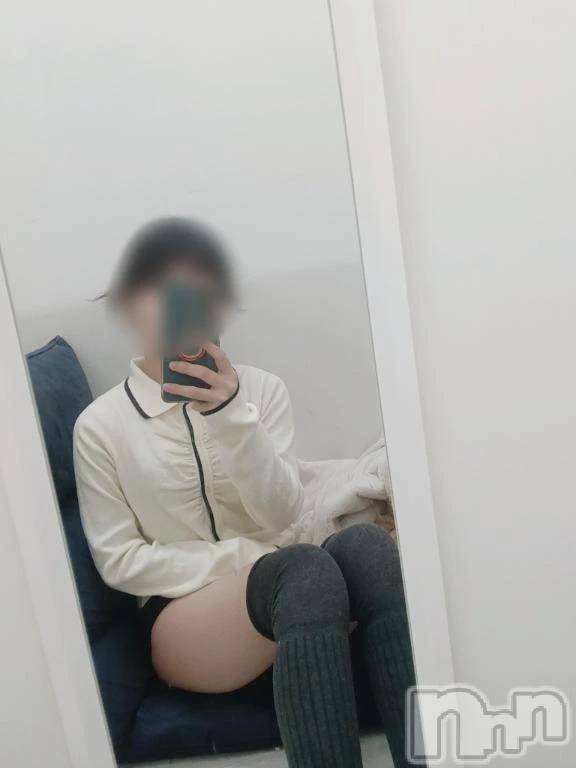 新潟デリヘル新潟デリヘル倶楽部(ニイガタデリヘルクラブ)あおい(18)の2026年4月10日写メブログ「出勤しました‎🤍」