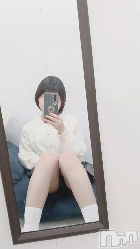 新潟デリヘル新潟デリヘル倶楽部(ニイガタデリヘルクラブ)あおい(18)の2026年5月2日写メブログ「出勤しました‎🤍」