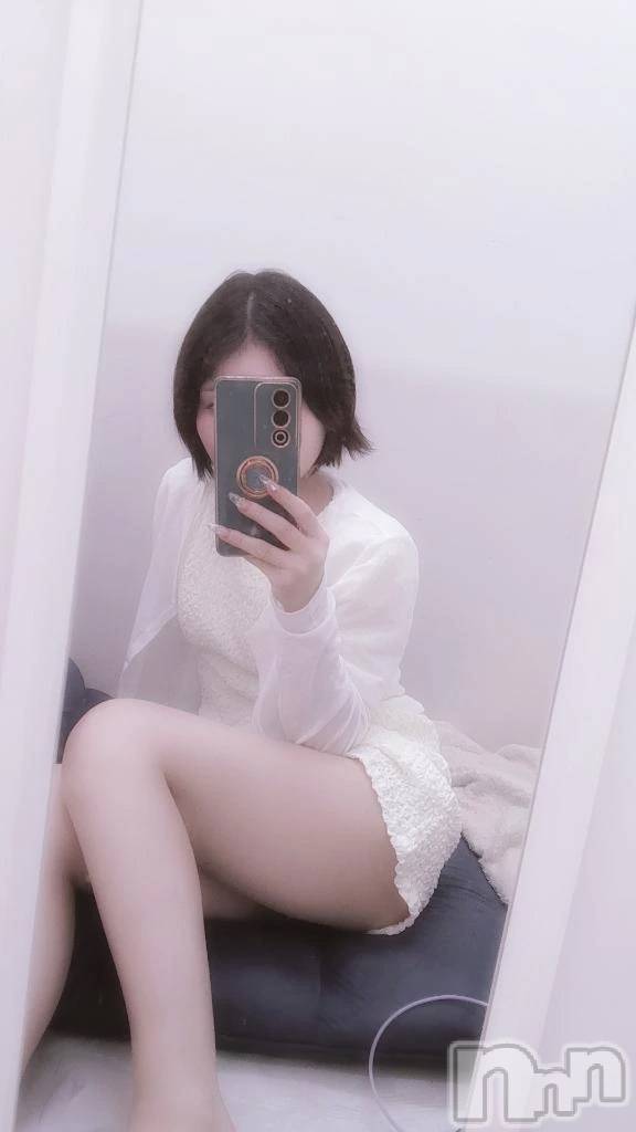 新潟デリヘル新潟デリヘル倶楽部(ニイガタデリヘルクラブ)あおい(18)の2026年8月9日写メブログ「出勤しました🌼」