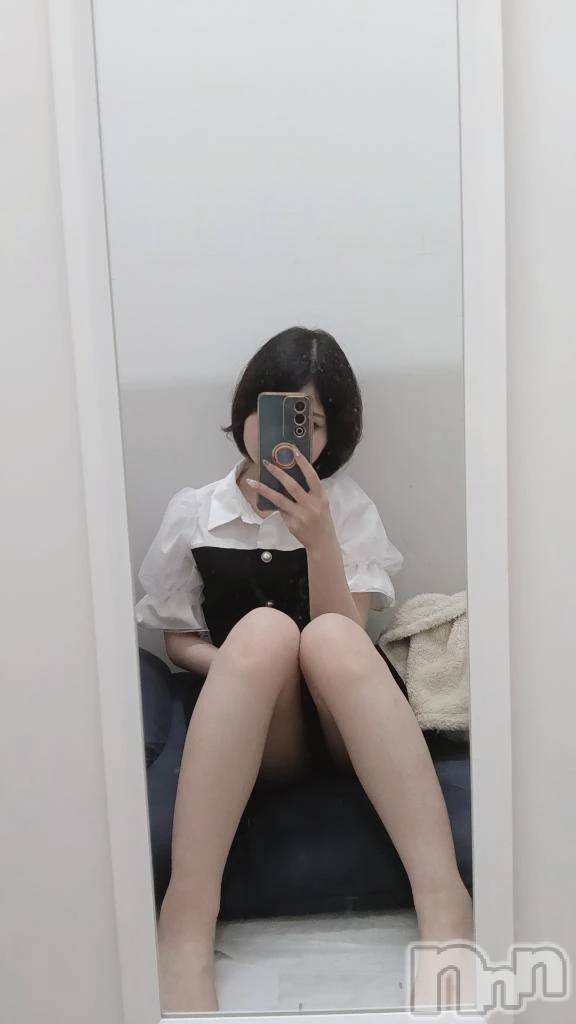 新潟デリヘル新潟デリヘル倶楽部(ニイガタデリヘルクラブ)あおい(18)の2026年8月13日写メブログ「待機中🕘」