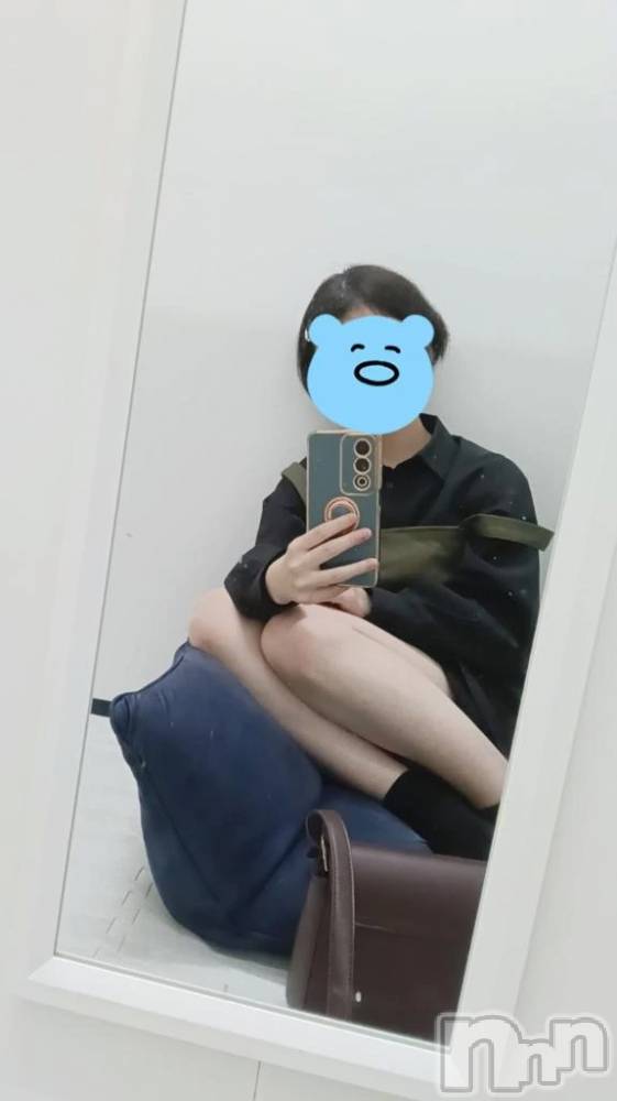 三条デリヘル新潟デリヘル倶楽部　三条店(ニイガタデリヘルクラブ　サンジョウテン) あおい(18)の10月14日写メブログ「15時～出勤🫧」