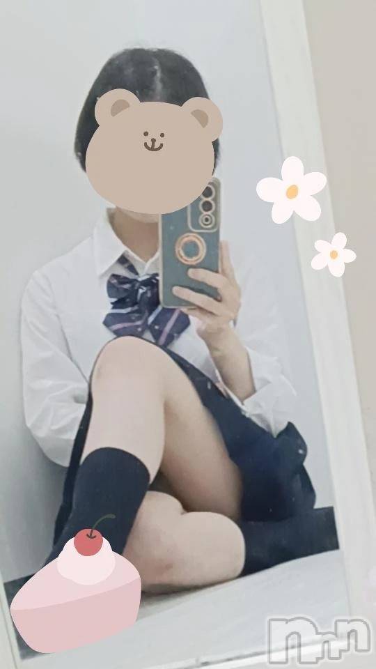 三条デリヘル新潟デリヘル倶楽部　三条店(ニイガタデリヘルクラブ　サンジョウテン)あおい(18)の2025年10月13日写メブログ「12時～初出勤🔰まだご案内可能です♡」