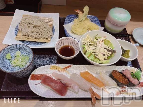 新潟デリヘル新潟市鳥屋野潟ちゃんこ(ニイガタシトヤノガタチャンコ)あい(20)の2025年10月20日写メブログ「今日のお昼ごはん🍣」