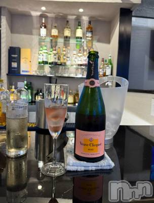 新潟駅前スナック・ガールズバーLounge Anshu(ラウンジアンシュ) はるの10月22日写メブログ「幸せたくさんです🩷」