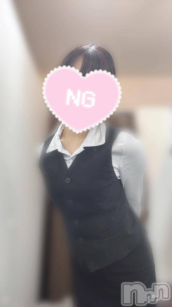 新潟デリヘルOffice Amour(オフィスアムール)体験ひより/ヘルス課(20)の2025年11月11日写メブログ「お久しぶりです🐥⸒⸒」