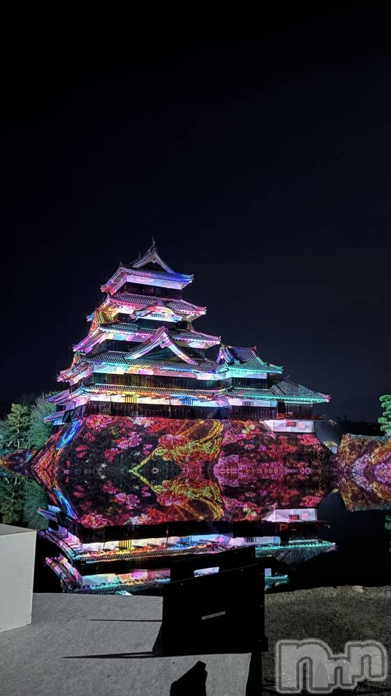 ���ܱ�������Х��顦�����CLUB FOUR LEAF(�ե����꡼��) ��ꤢ��12��14���̥�֥�����🏯��