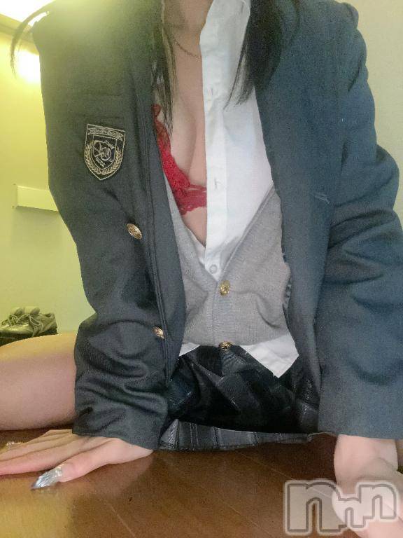 上越デリヘルRICHARD（リシャール）(リシャール)深英おうか(25)の2025年10月18日写メブログ「M男逃げたくなった」