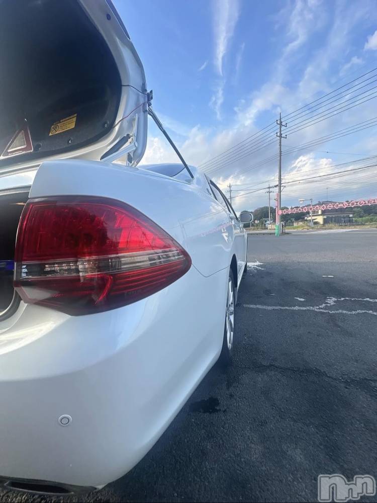 松本発デリヘルRevolution(レボリューション) あい☆地元☆超絶エロテクお姉さん(27)の11月21日写メブログ「今日19時から居てます🍀*゜」