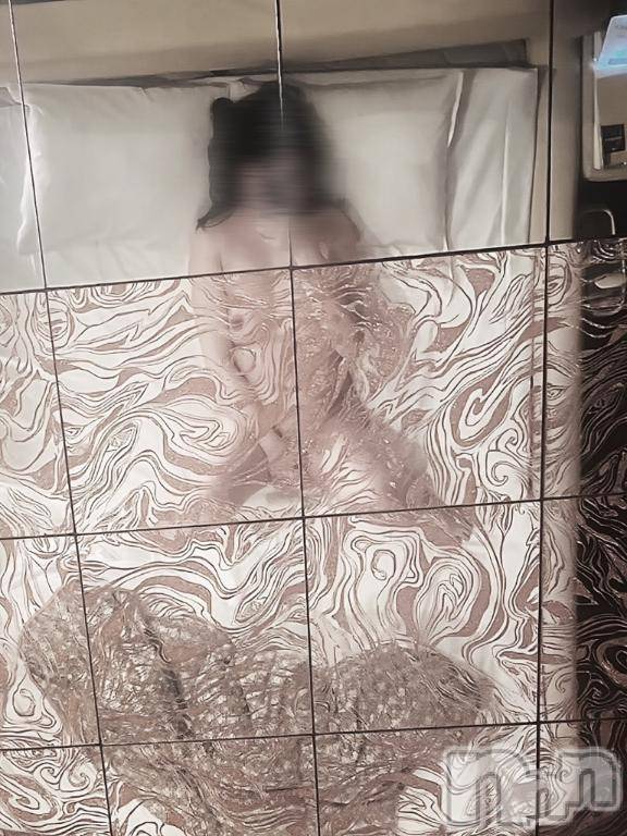 新潟デリヘル奥様特急 新潟店(オクサマトッキュウニイガタテン) さとり(24)の11月26日写メブログ「お疲れ様です🍵」