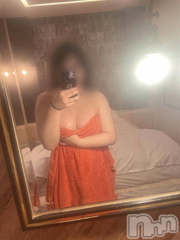 新潟デリヘル奥様特急 新潟店(オクサマトッキュウニイガタテン)さとり(24)の2025年11月30日写メブログ「『シックな黒で大人っぽく✨』」