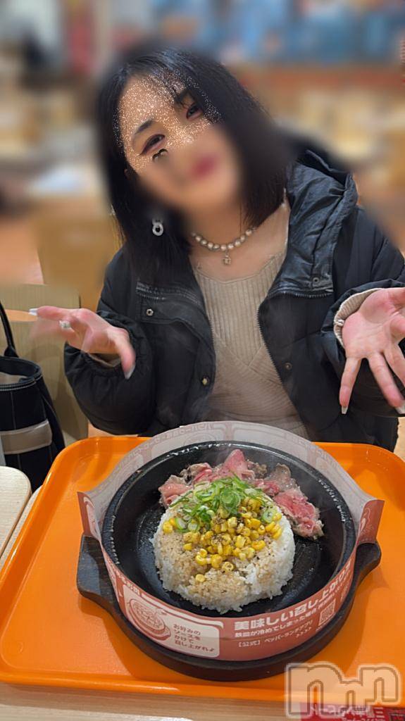 新潟デリヘル奥様特急 新潟店(オクサマトッキュウニイガタテン)さとり(24)の2025年12月1日写メブログ「また、食べたい🤤」