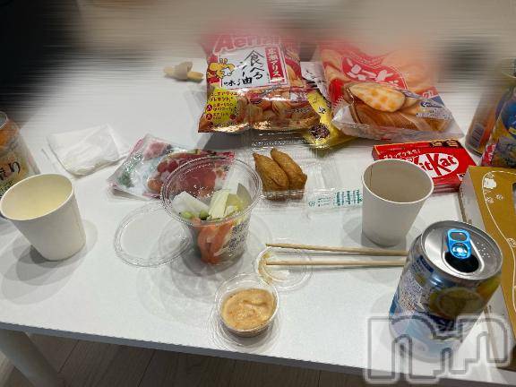 新潟デリヘル奥様特急 新潟店(オクサマトッキュウニイガタテン)ゆら(22)の2025年11月27日写メブログ「ありがとー😽💞」