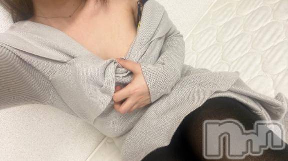 新潟デリヘル奥様特急 新潟店(オクサマトッキュウニイガタテン) りりな(29)の2月1日写メブログ「今日、出勤します🚘❤️」