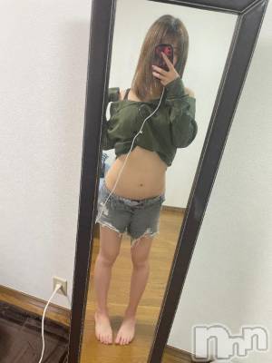 新潟デリヘル 新潟人妻　2nd Wife(セカンドワイフ) 体験。れいな奥様(28)の1月12日写メブログ「えっとね…」