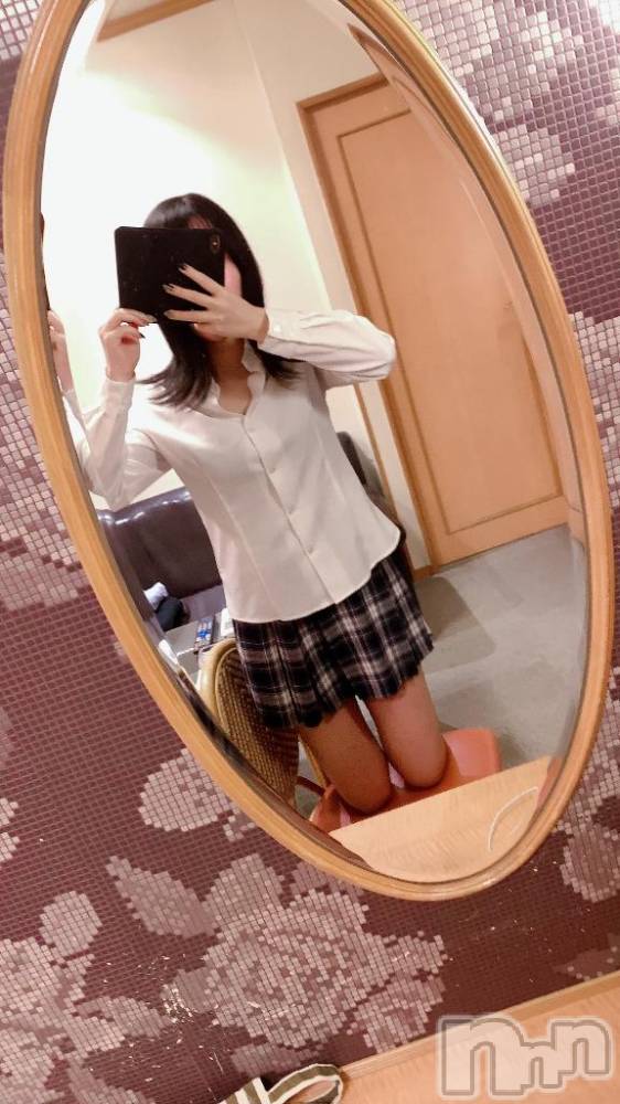 新潟デリヘルMinx(ミンクス) 凛【新人】(26)の1月12日写メブログ「出勤完了(*`･ω･)ゞ」