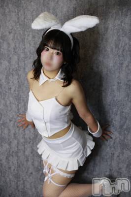 水川じゅん(24) 身長154cm、スリーサイズB86(E).W66.H88。新潟おっパブ PRESTIGE VIP(プレステージ　ビップ)在籍。